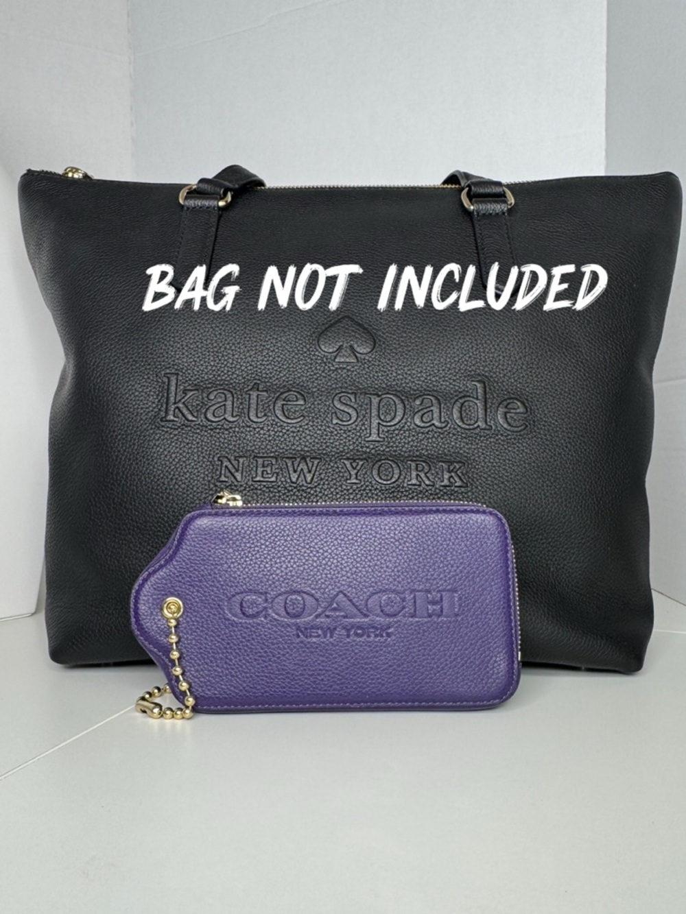 COACH HANGTAG WRISTLET MULTIFUNCTION CASE LEATHER F52390 PURPLE WALLET - Picture 12 of 13